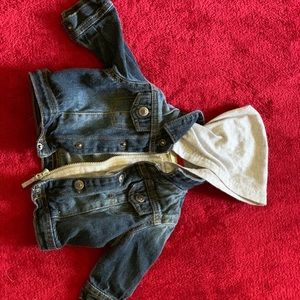 Baby denim jacket with hood
